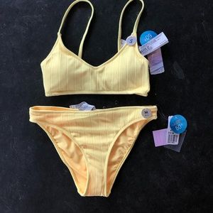 Women's bathing suit